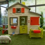 Smoby - Maison Neo Friends House - Cabane de Jardin Enfant - Personnalisable avec Accessoires Smoby - Sonnette Incluse - 810203